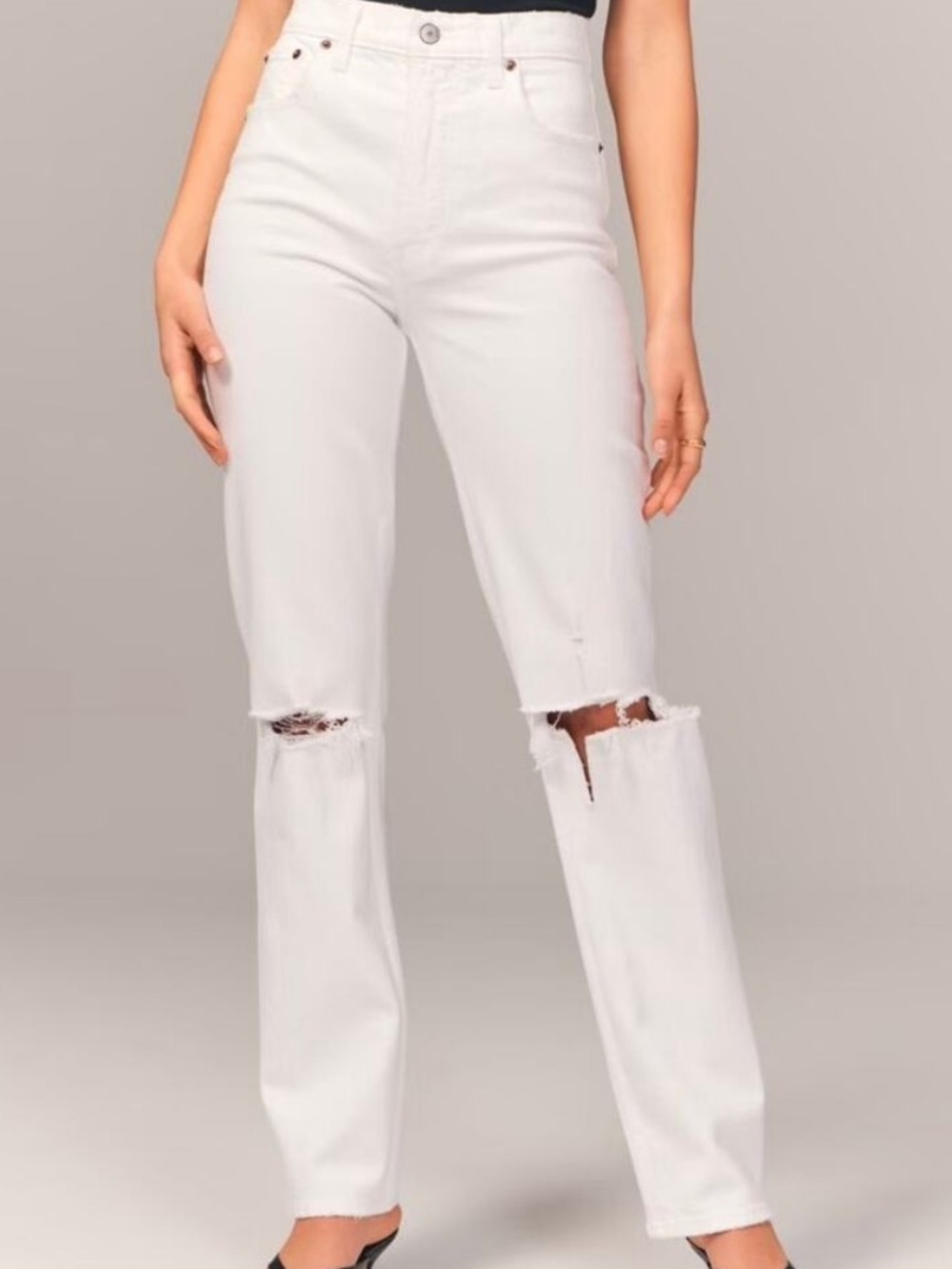 Abercrombie & Fitch The 90s Straight Ultra High Rise in White with Knee Destroy